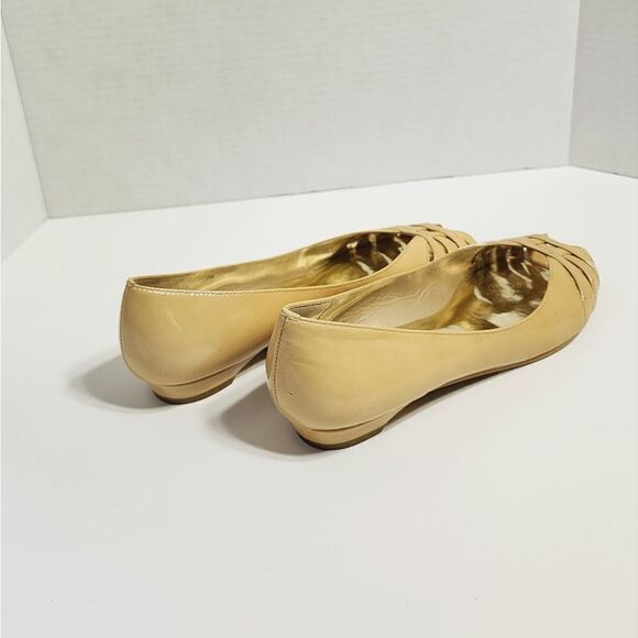 Stuart Weitzman  - Picture 3 of 11